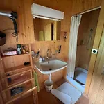 펜션 Alte Typische Engadinermuehle By Interhome Crusch