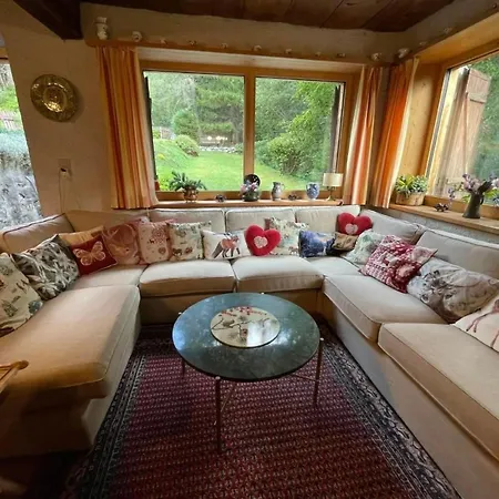 펜션 Alte Typische Engadinermuehle By Interhome *
